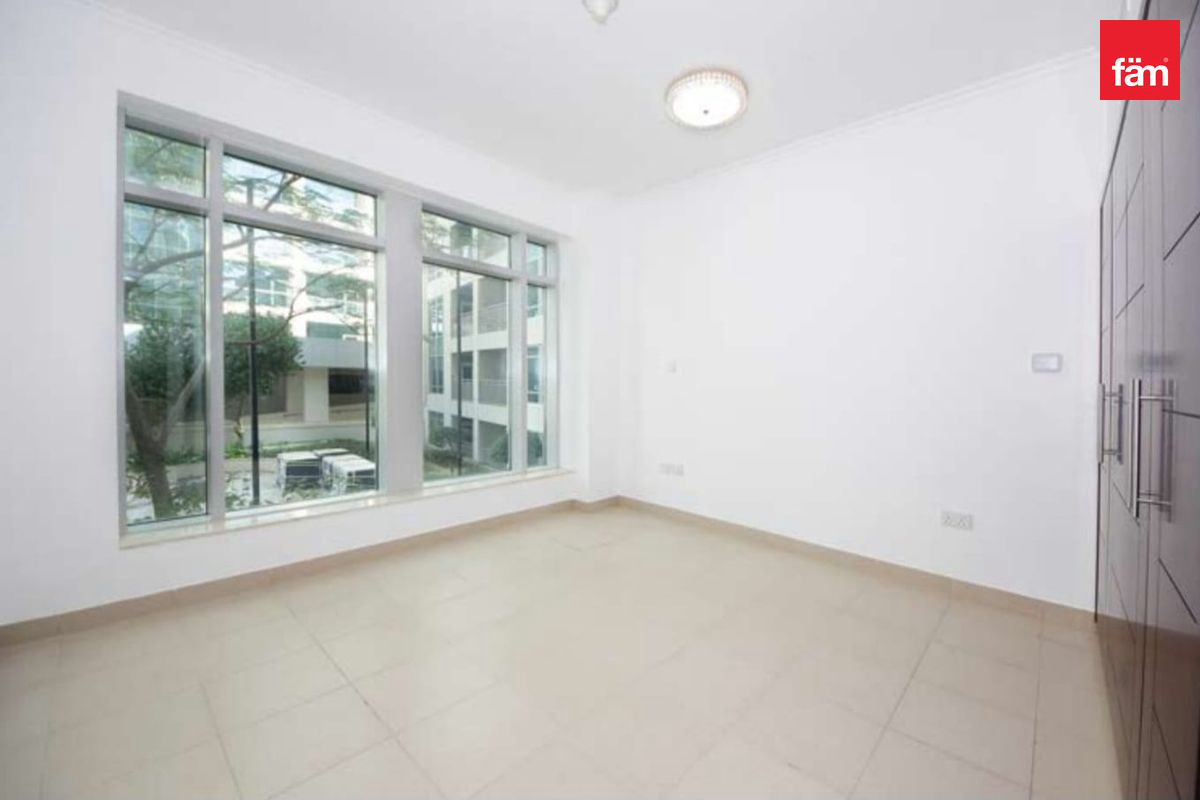 1.5 BR | Courtyard View | On Podium | Burj Views-9