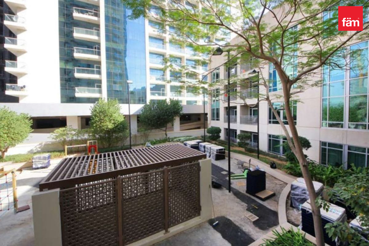 1.5 BR | Courtyard View | On Podium | Burj Views-20
