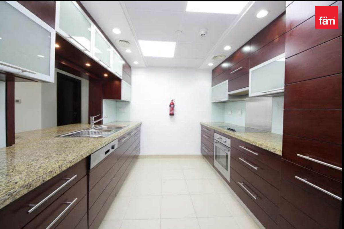 1.5 BR | Courtyard View | On Podium | Burj Views-14