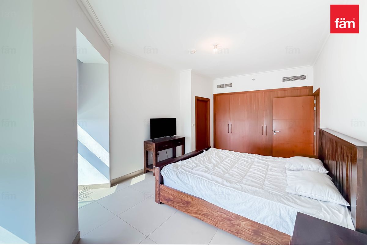 Vacant Emaar High Floor 2 Bed Furnished For Rent-13