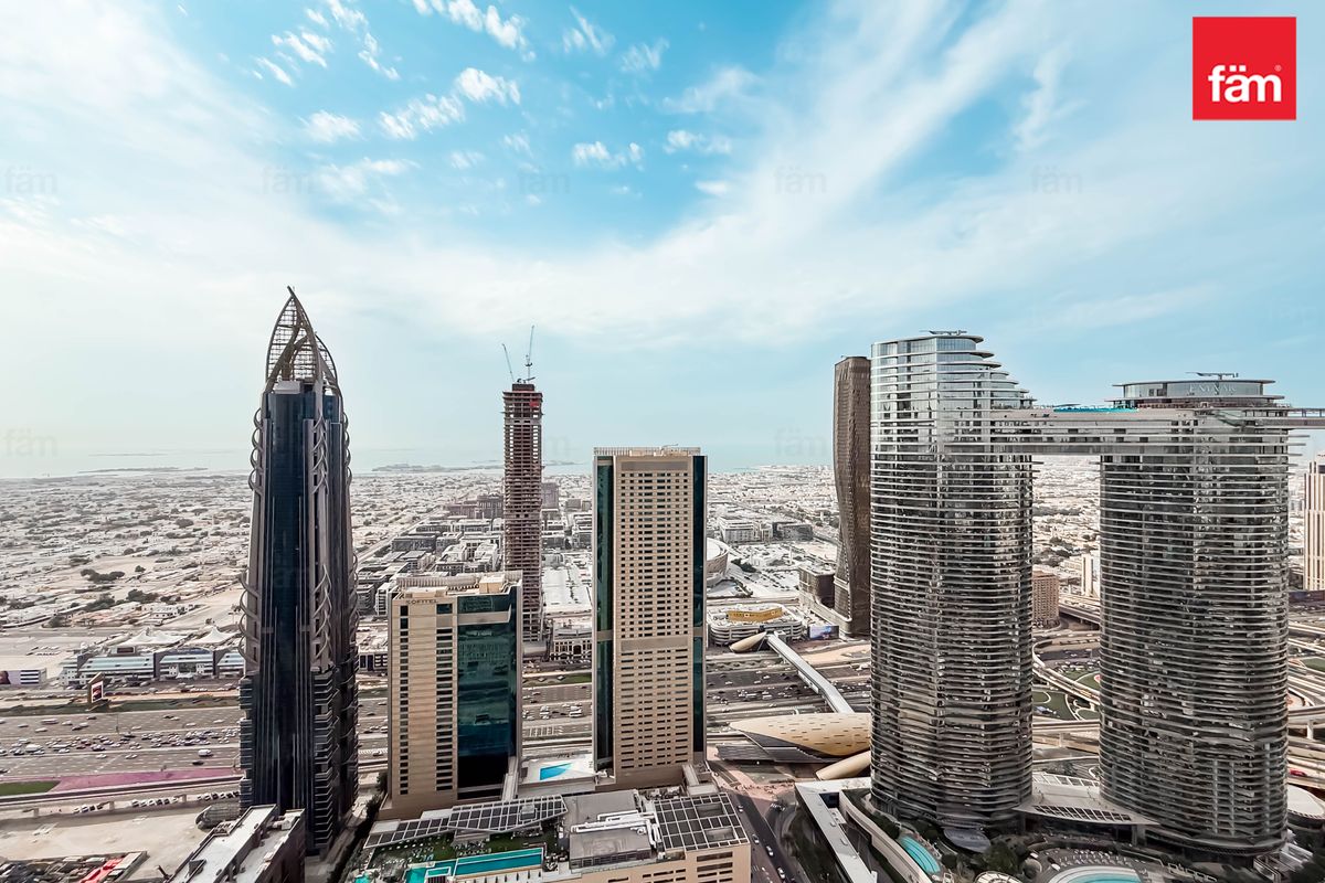 Vacant Emaar High Floor 2 Bed Furnished For Rent-24