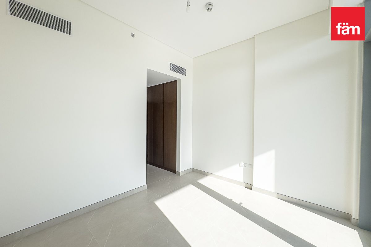 Luxury and Modern 3 BR Unit | Vacant-7