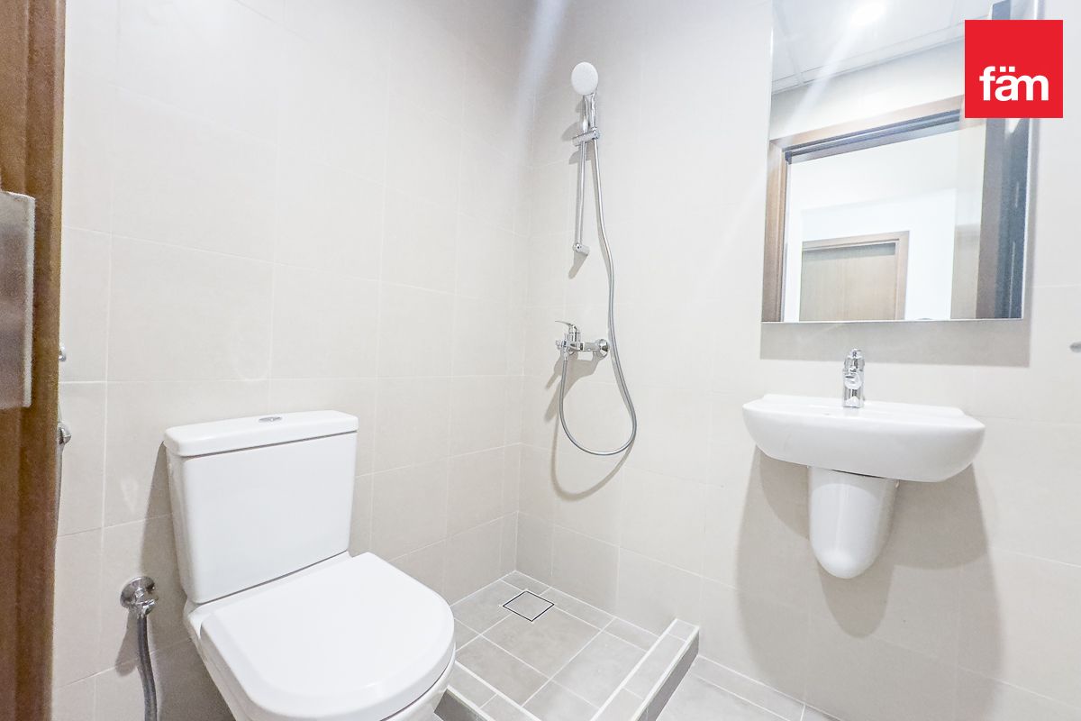 Luxury and Modern 3 BR Unit | Vacant-13