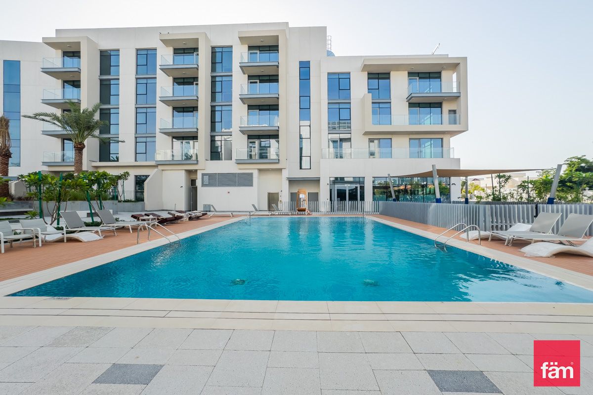 Premium Amenities | Prime Location | Middle Floor-29
