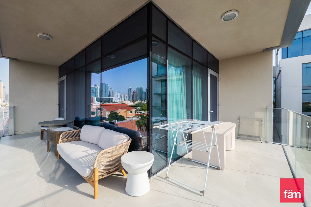 Premium Amenities | Prime Location | Middle Floor-27