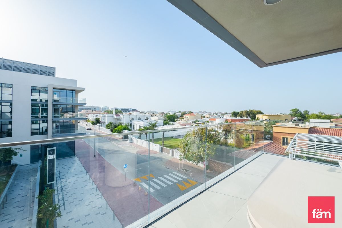 Premium Amenities | Prime Location | Middle Floor-24