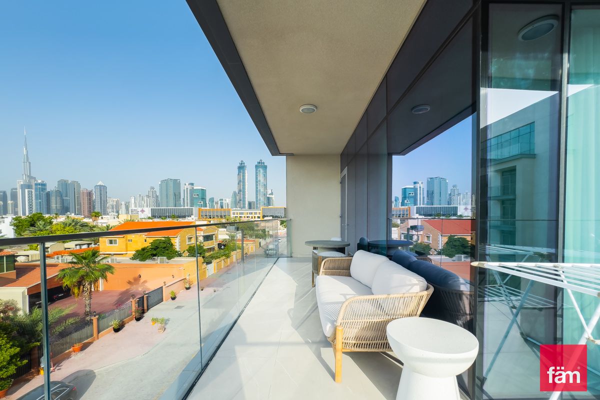 Premium Amenities | Prime Location | Middle Floor-26