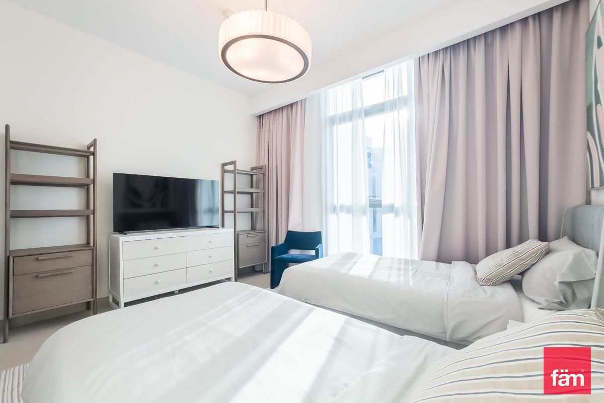Premium Amenities | Prime Location | Middle Floor-10