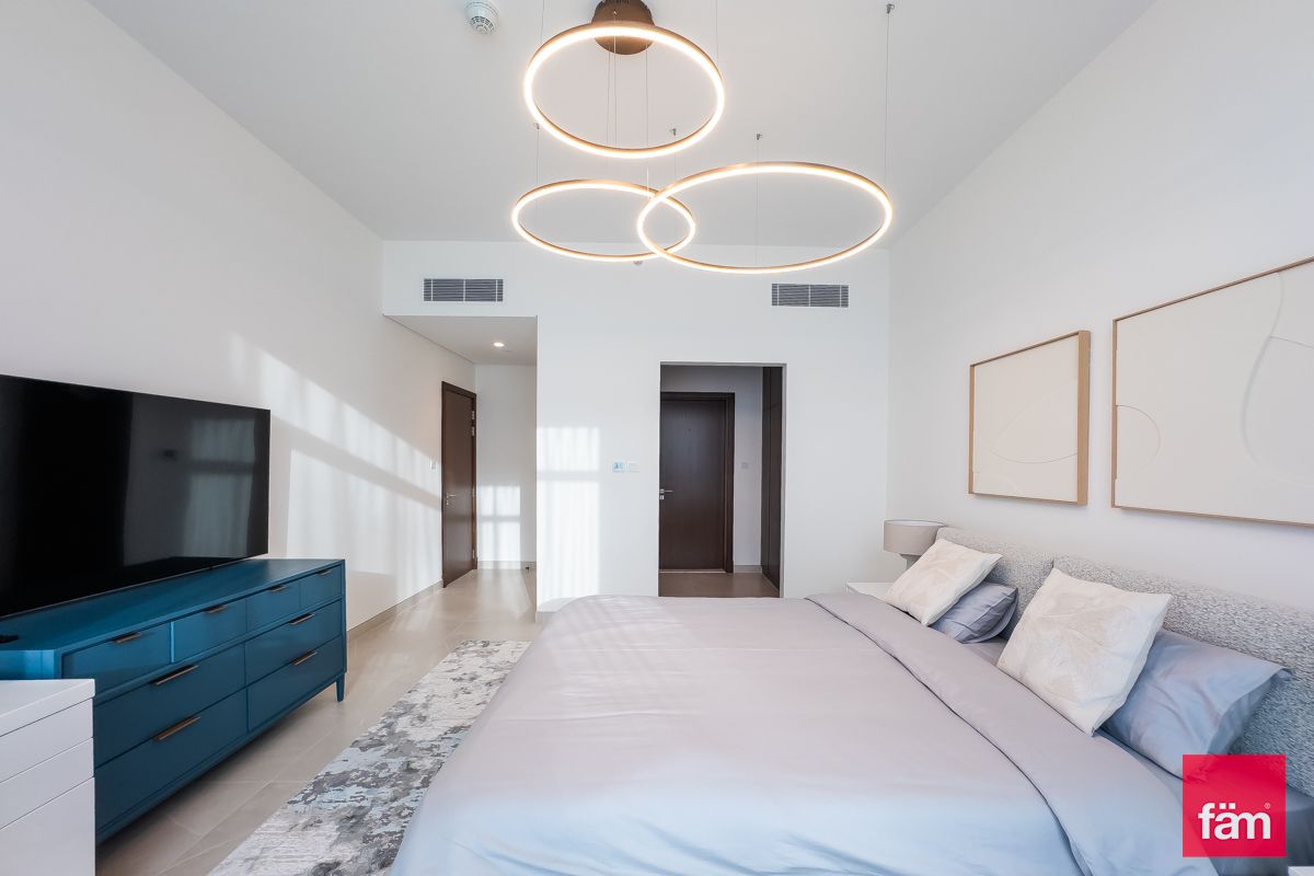 Premium Amenities | Prime Location | Middle Floor-13