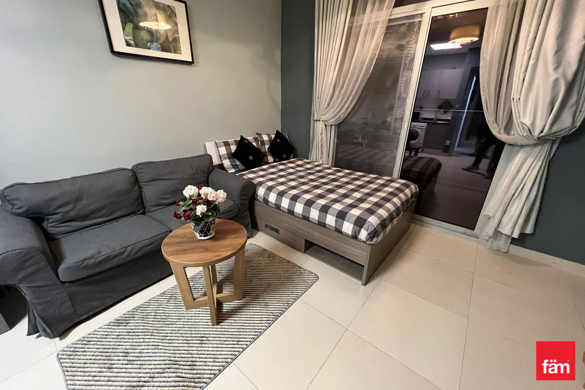 High Floor | Chiller Free | Vacant on April-9