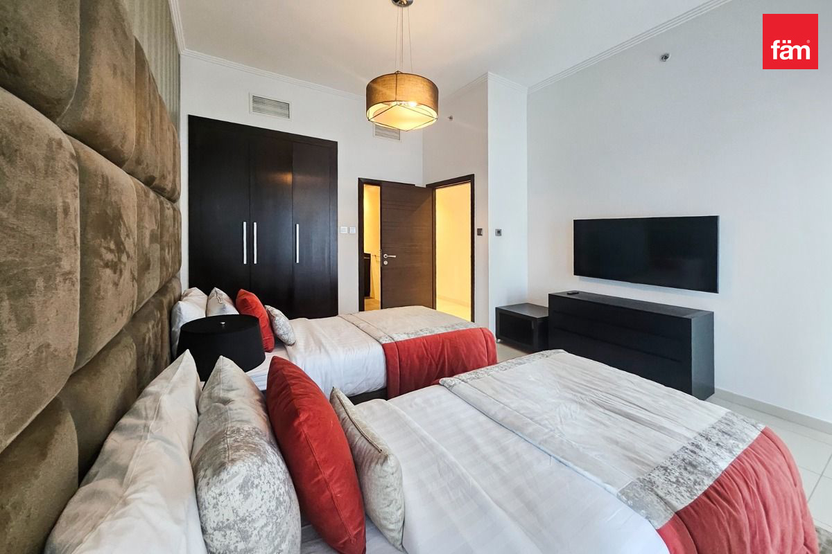 Beautiful Views | Fully Furnished | Big Layout-10
