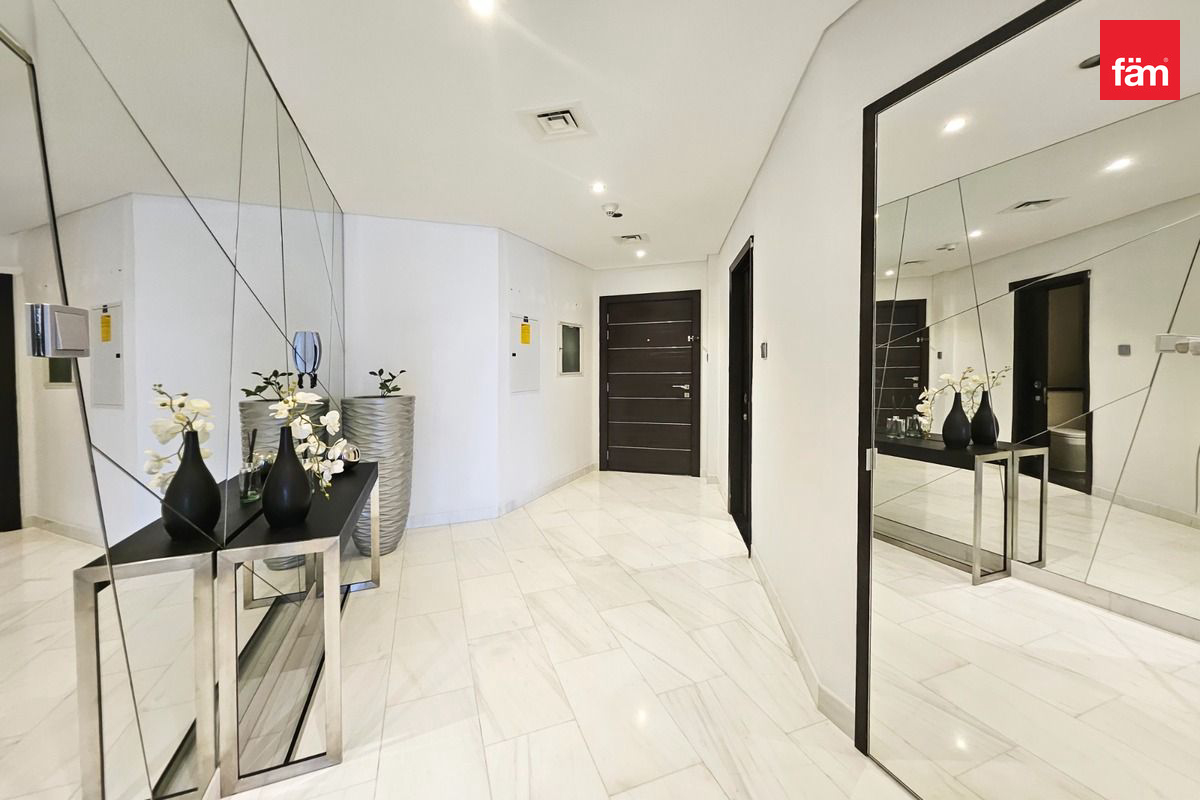 Beautiful Views | Fully Furnished | Big Layout-14