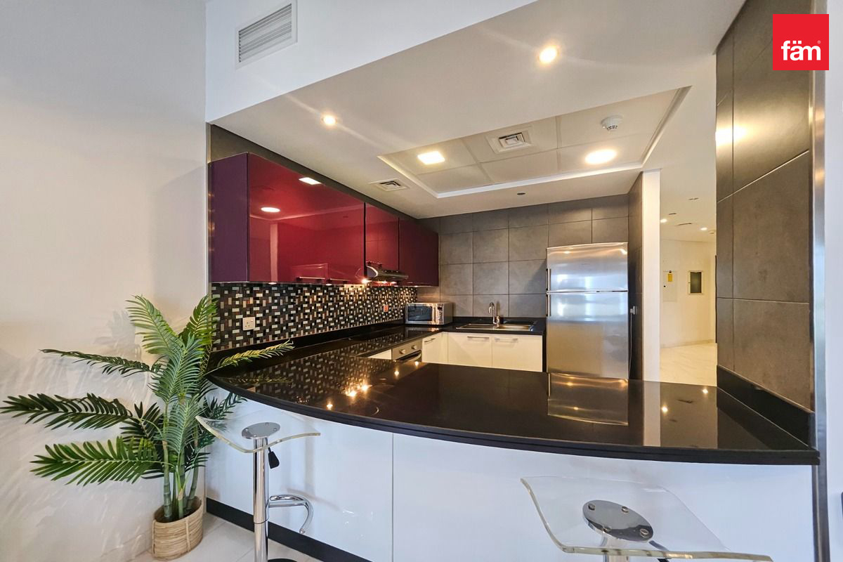 Beautiful Views | Fully Furnished | Big Layout-15