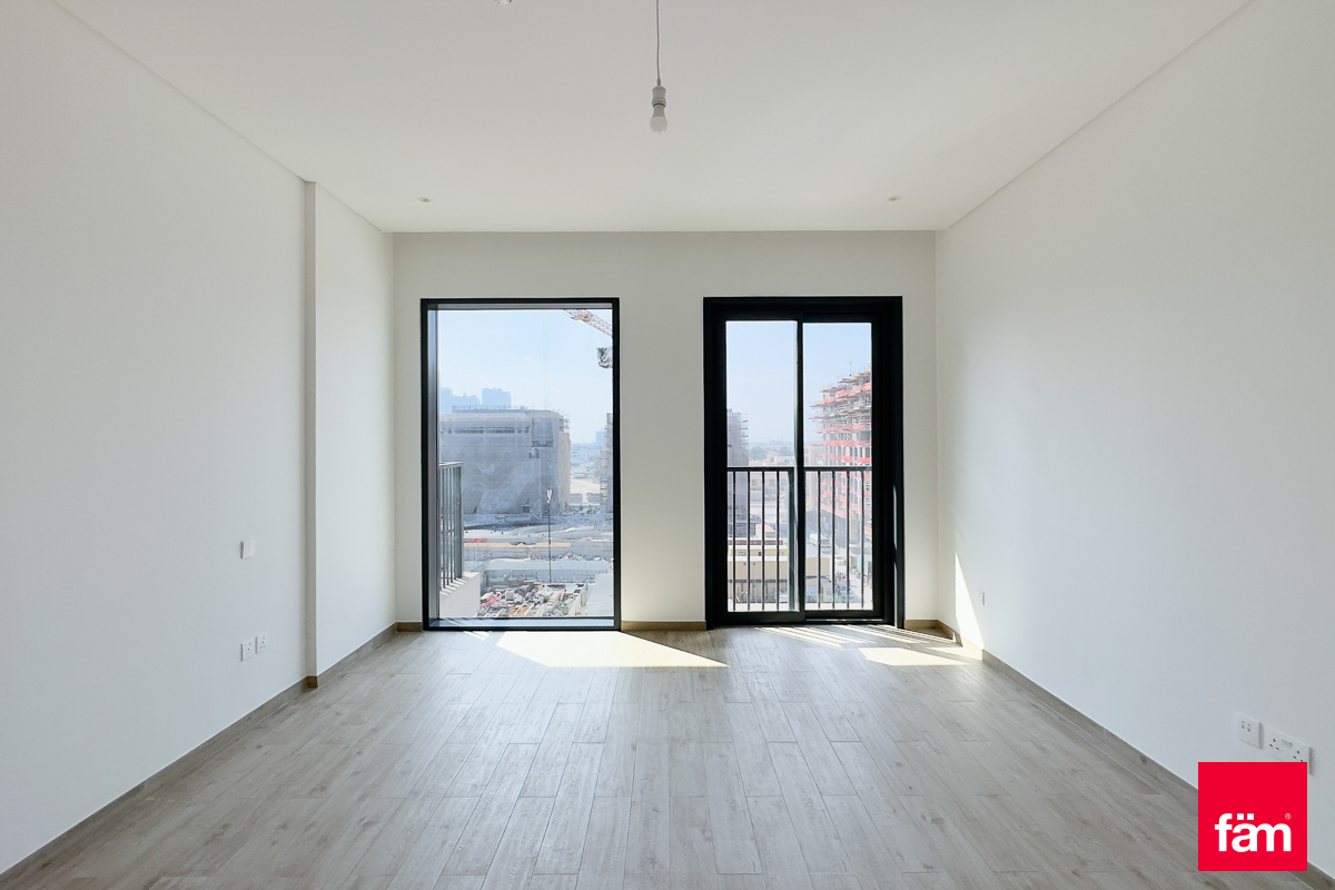 Full Park View / Corner Unit / High floor-19