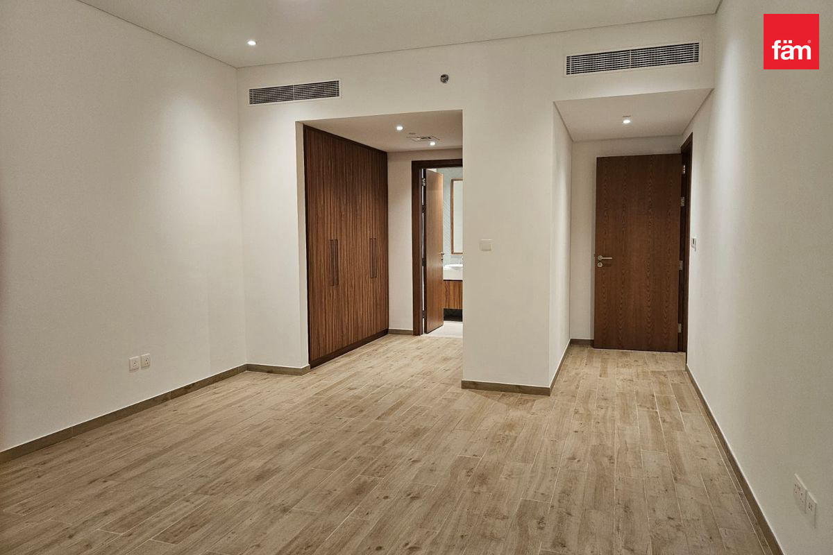 Brand New | MERAAS | Vacant Now | No Commission-6