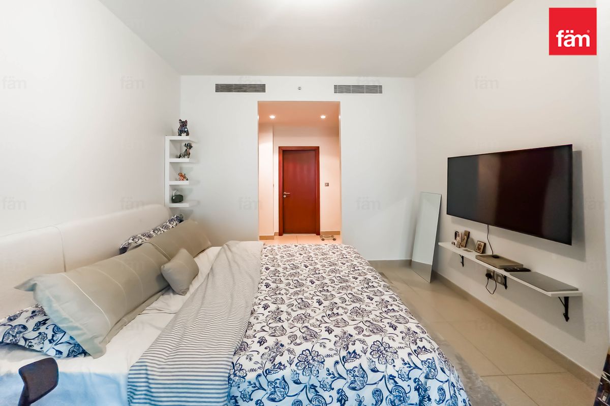 EXCLUSIVE LISTING | Duplex | Furnished-12