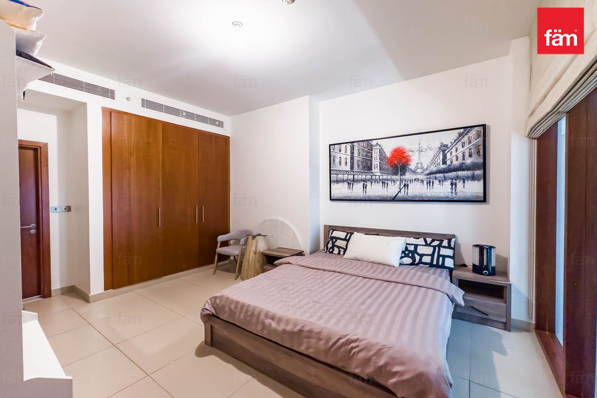 EXCLUSIVE LISTING | Duplex | Furnished-16