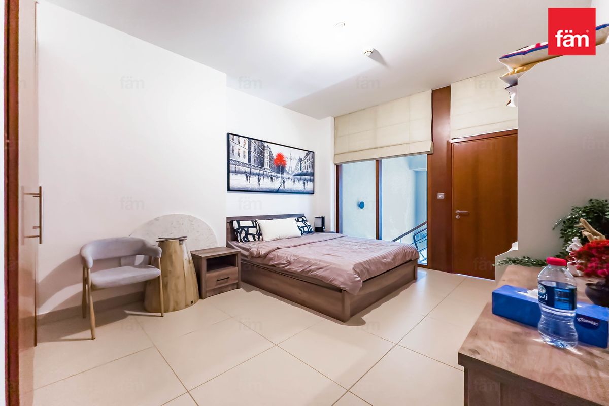 EXCLUSIVE LISTING | Duplex | Furnished-13