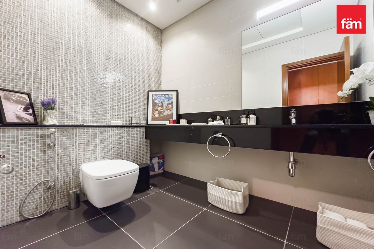 EXCLUSIVE LISTING | Duplex | Furnished-27