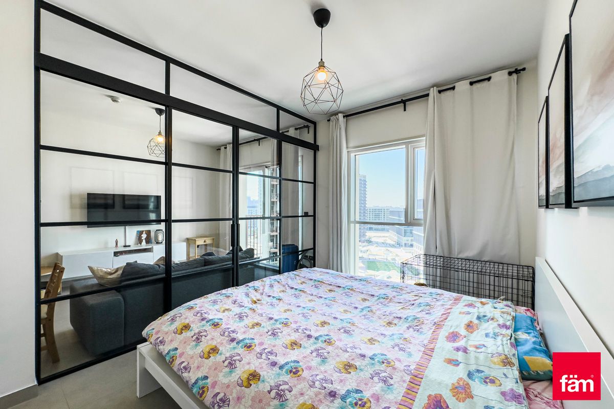 Vacant | Pool View | High ROI/High floor-7