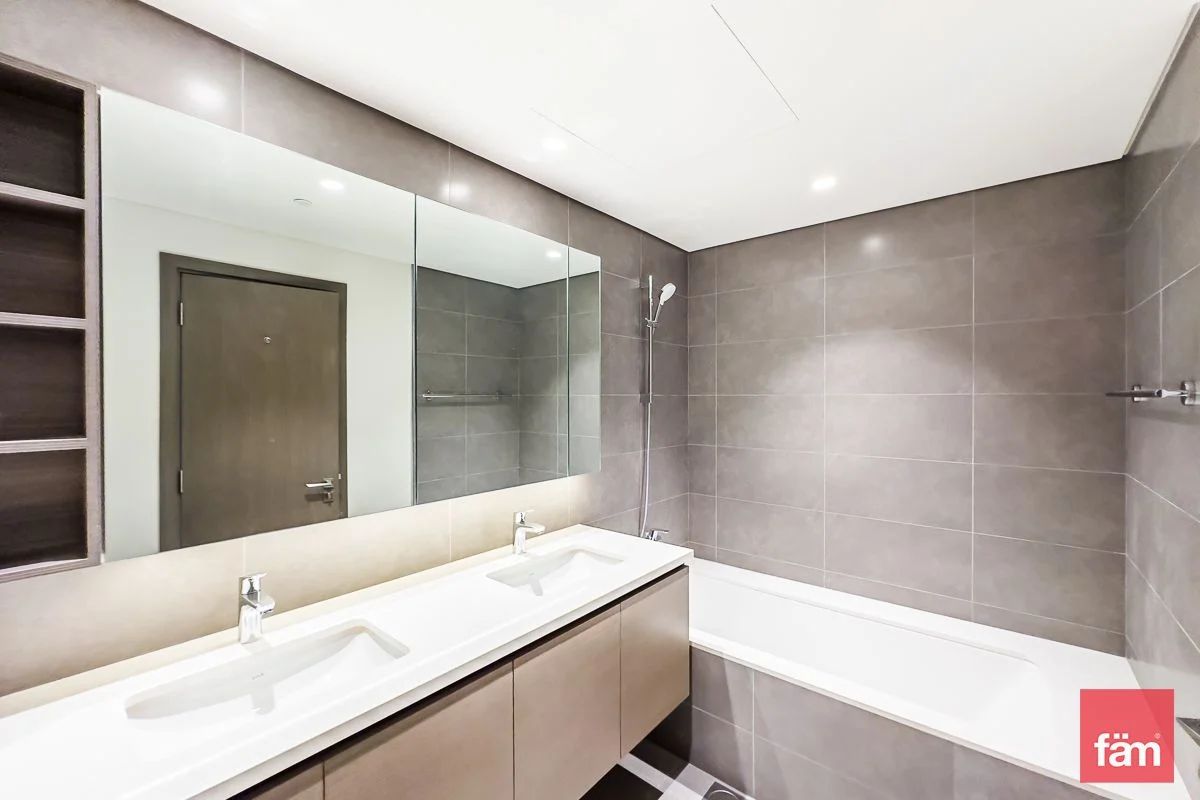 Stunning View | Corner Unit | Middle Floor-9