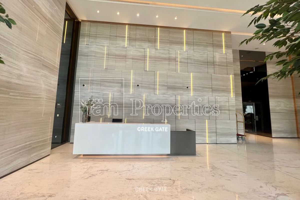 Creek Tower View | Vacant Apartment/ Stunning View-11