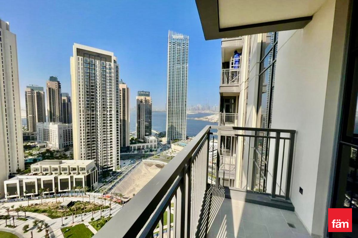 Spacious Layout/ Corner Unit/ Central Park View-9