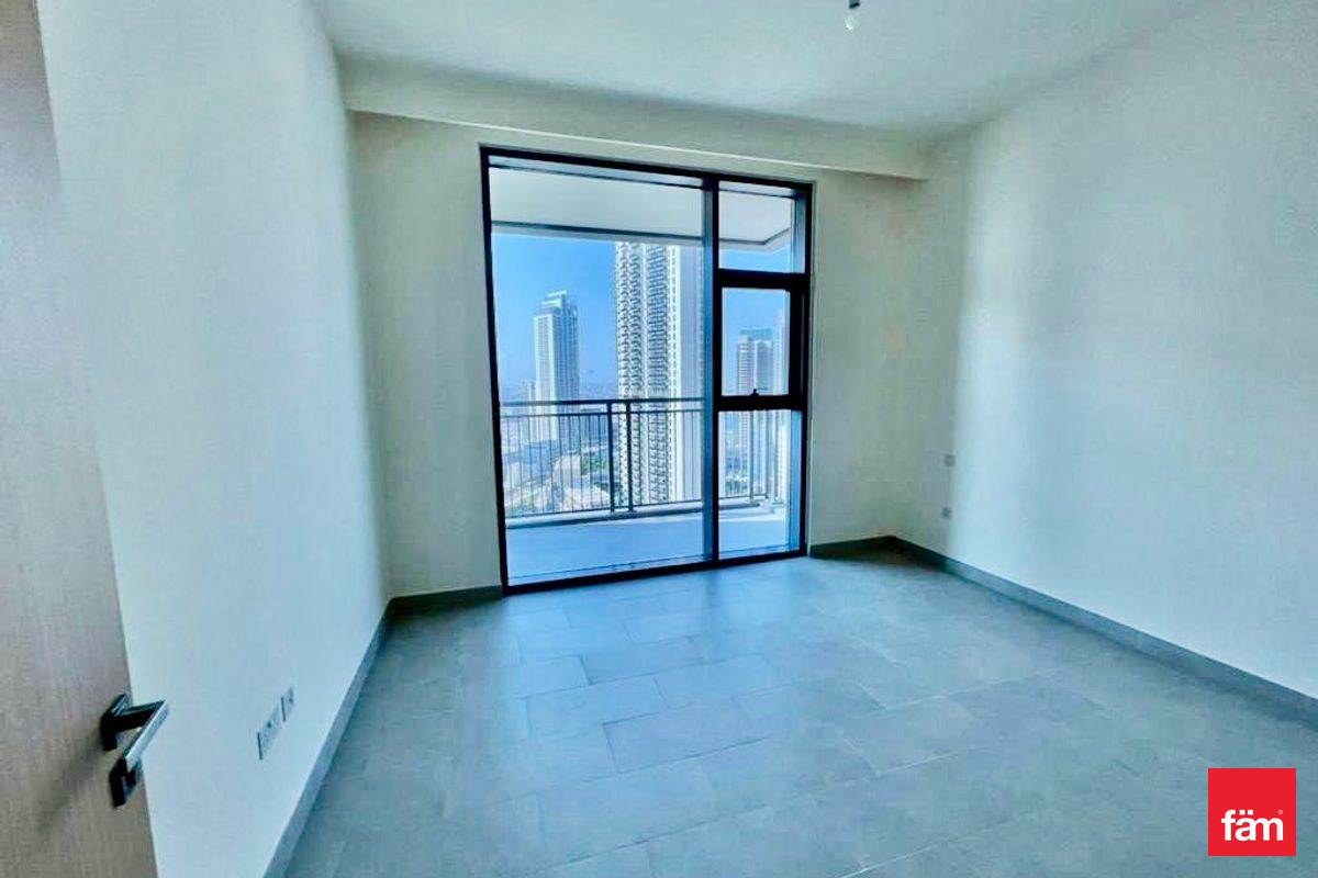 Spacious Layout/ Corner Unit/ Central Park View-7