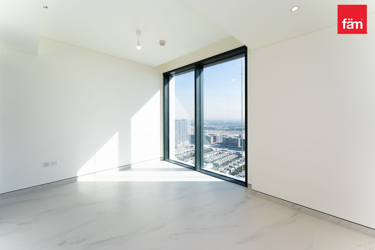VERY HIGH FLOOR | BURJ KHALIFA VIEW | CORNER UNIT-14