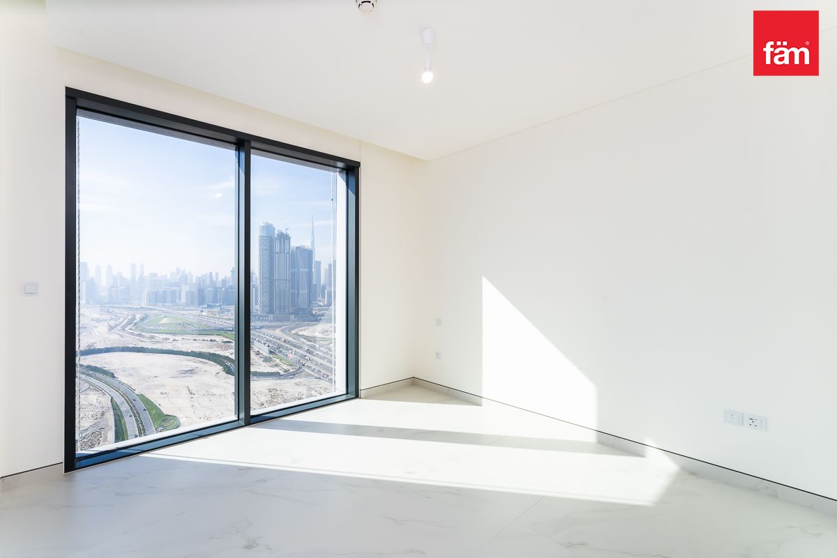 VERY HIGH FLOOR | BURJ KHALIFA VIEW | CORNER UNIT-11