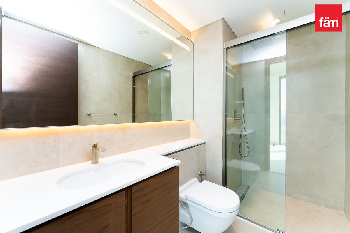 VERY HIGH FLOOR | BURJ KHALIFA VIEW | CORNER UNIT-16