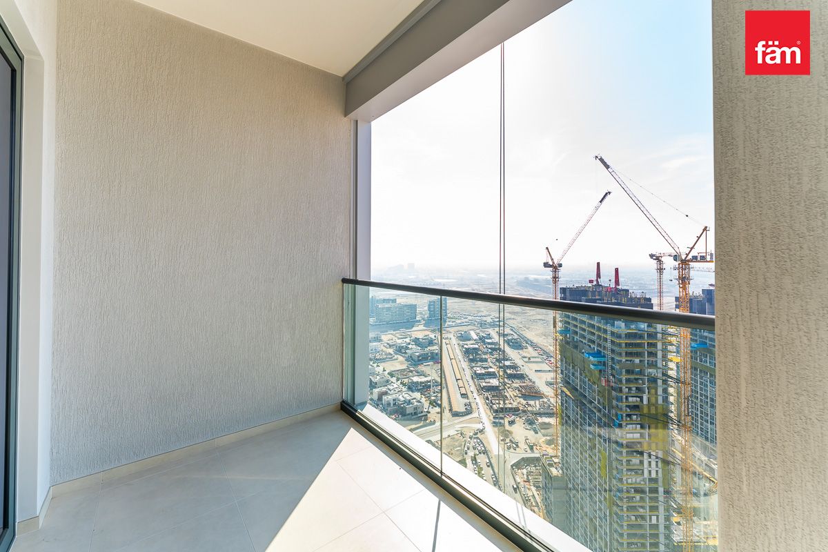 VERY HIGH FLOOR | BURJ KHALIFA VIEW | CORNER UNIT-15
