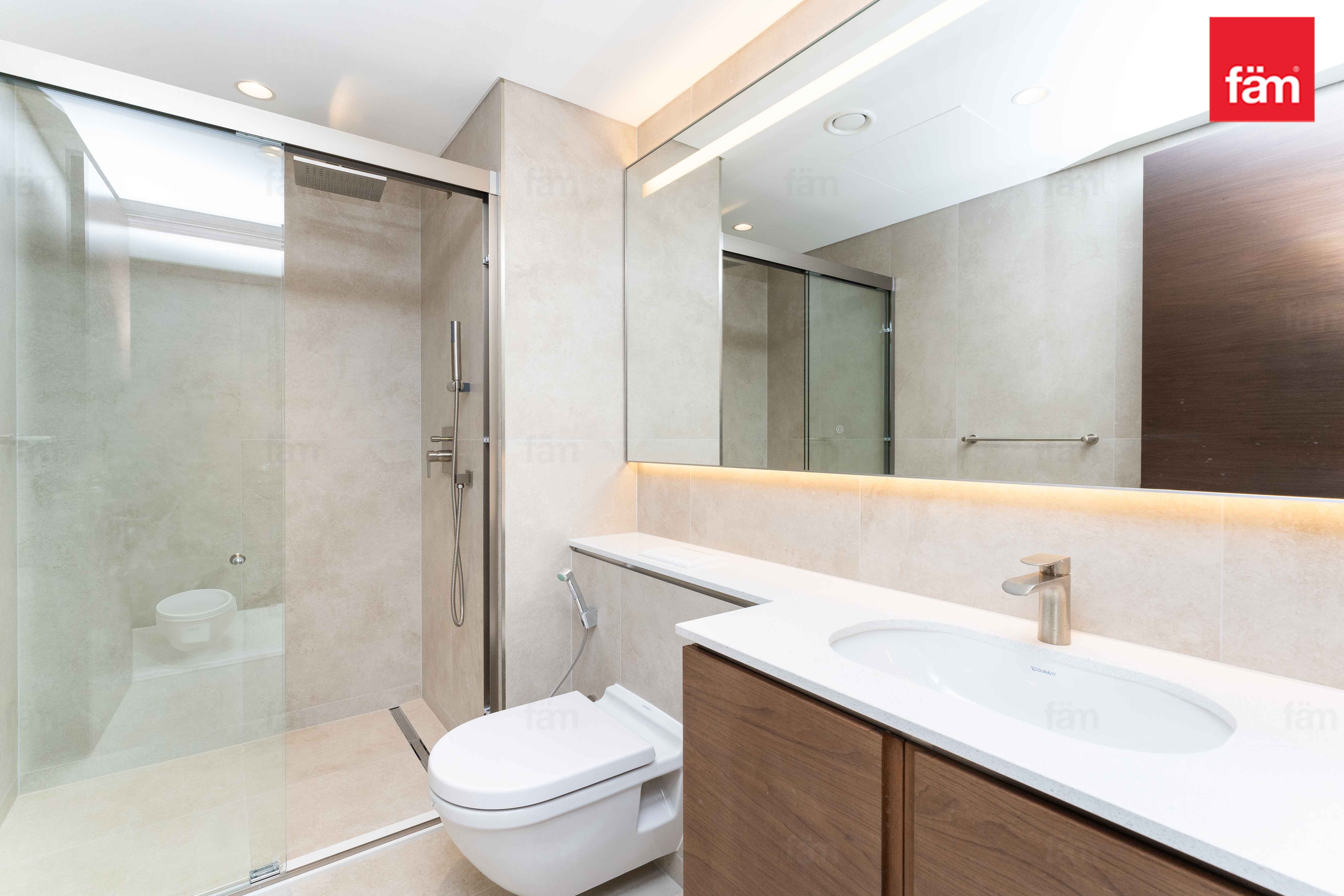 VERY HIGH FLOOR | PANORAMIC VIEWS | BRAND NEW-19