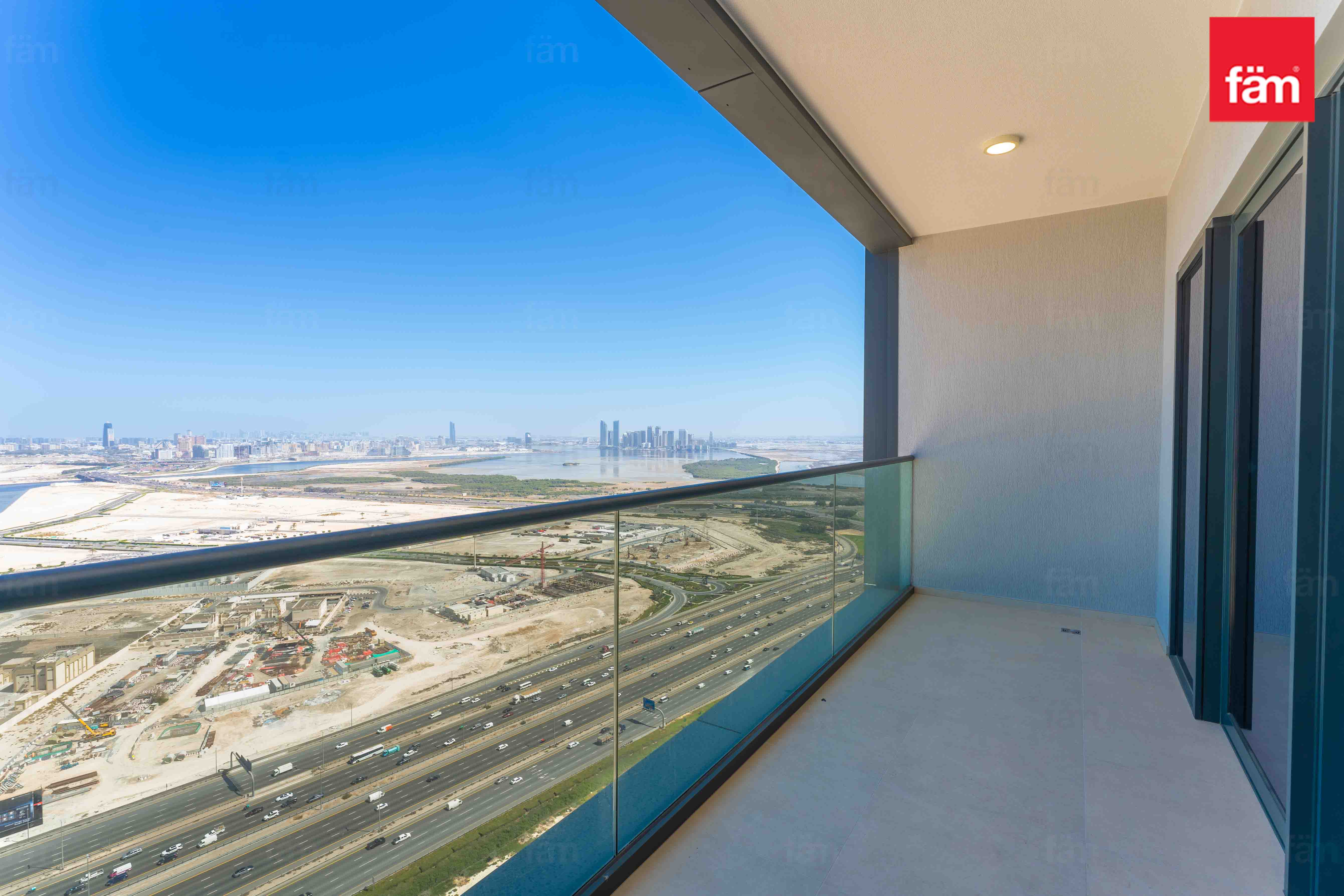 VERY HIGH FLOOR | PANORAMIC VIEWS | BRAND NEW-21