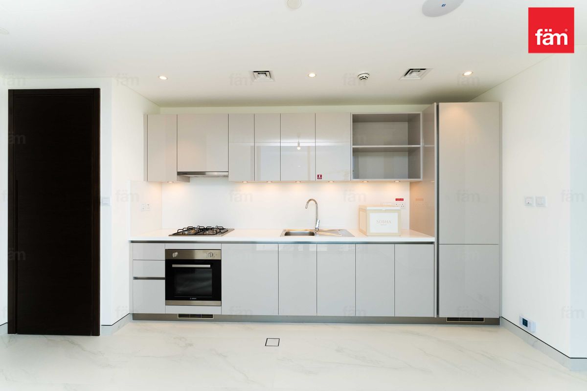 BURJ KHALIFA VIEW | BRAND NEW | MULTIPLE CHEQUES-6