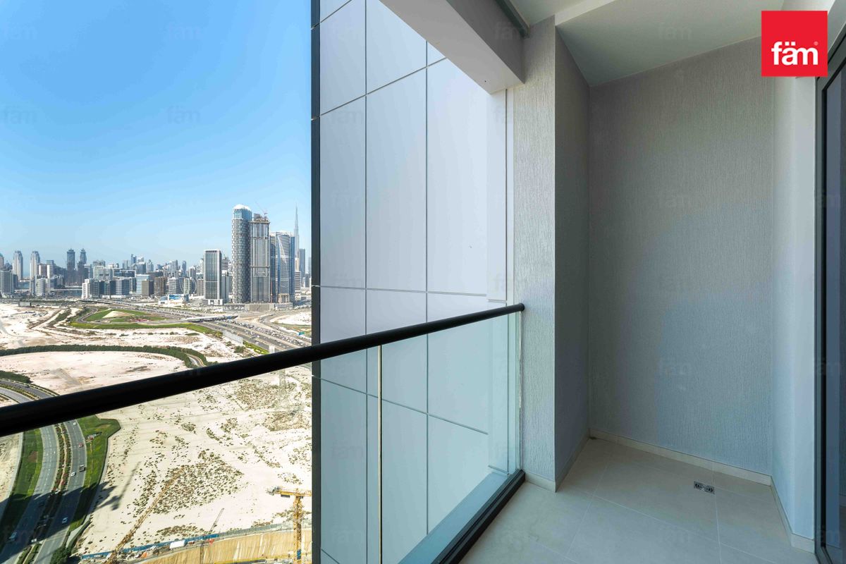 BURJ KHALIFA VIEW | BRAND NEW | MULTIPLE CHEQUES-15