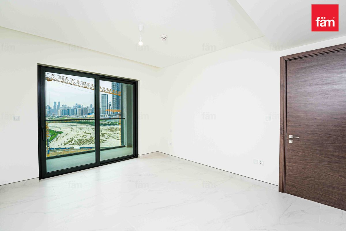3 BR PLUS MAID | BURJ KHALIFA VIEW | NEAR SCHOOLS-16