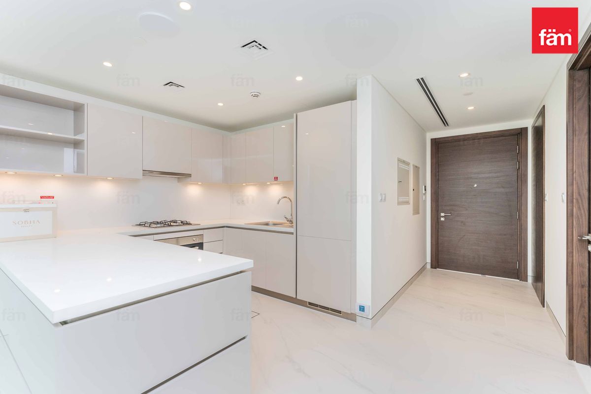 3 BR PLUS MAID | BURJ KHALIFA VIEW | NEAR SCHOOLS-11
