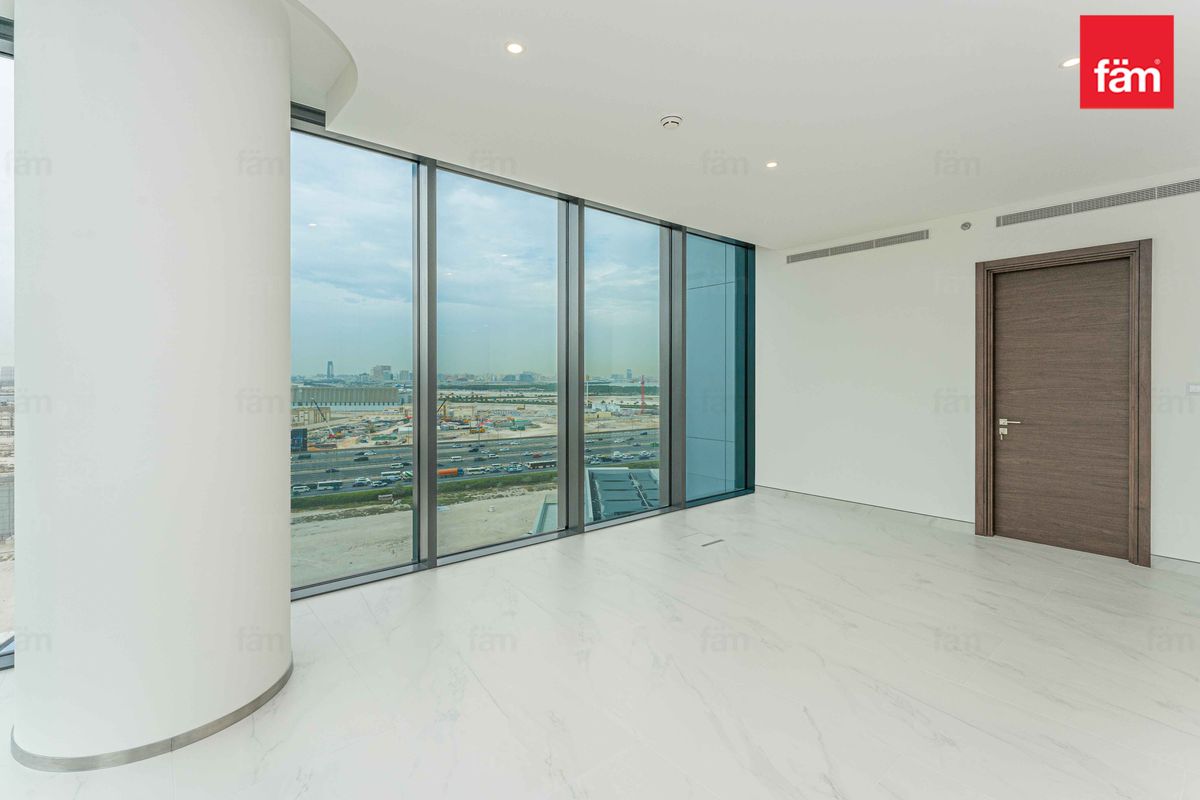 3 BR PLUS MAID | BURJ KHALIFA VIEW | NEAR SCHOOLS-7