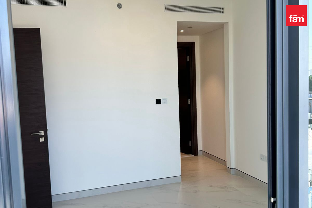 Spacious Layout |2 Storage | Burj Khalifa View-6