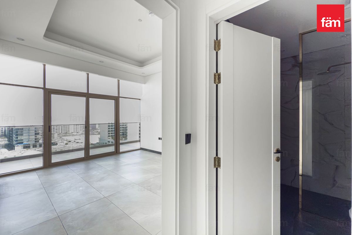 Spacious I Brand New I Unfurnished-24