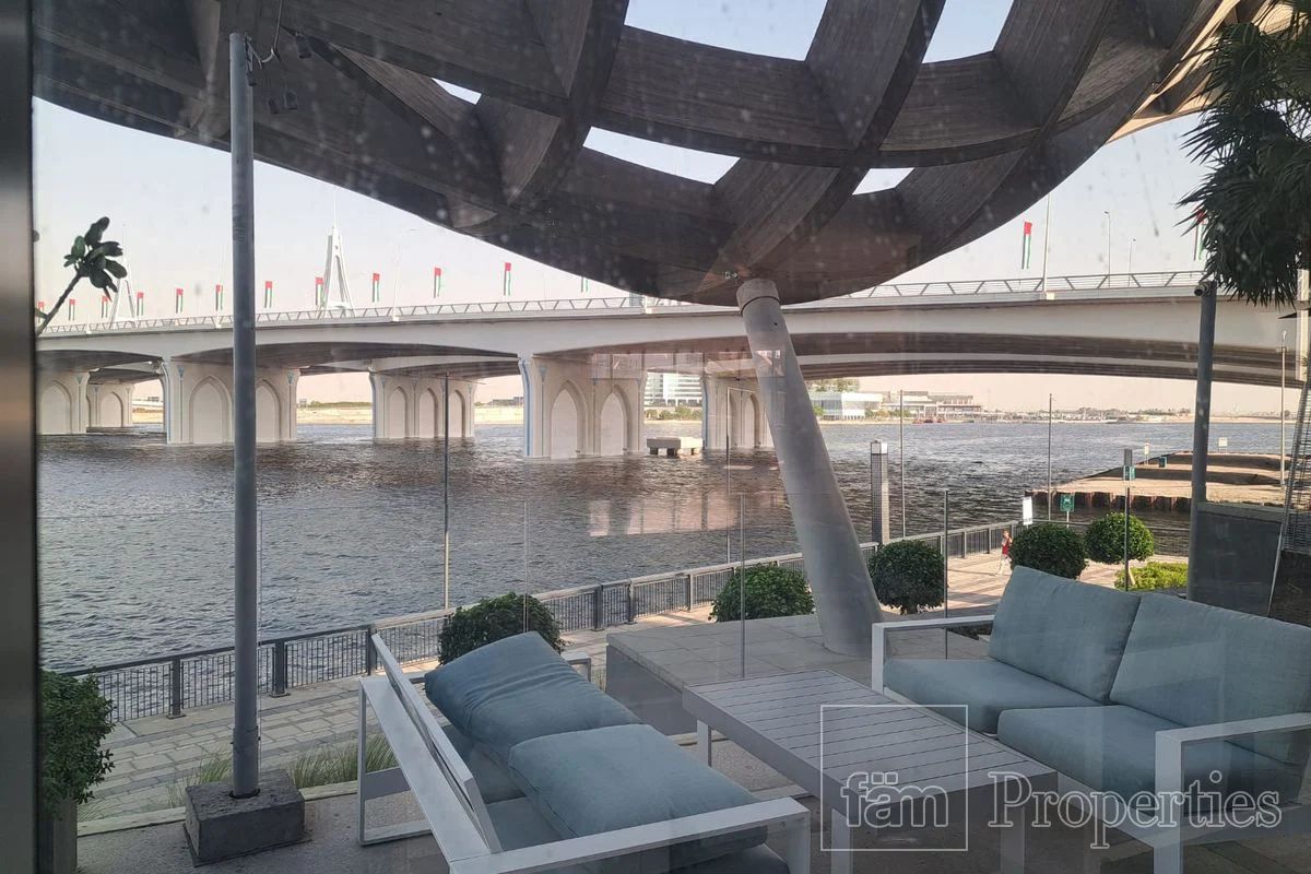 Spacious Unit| Unfurnished| Prime Location-16