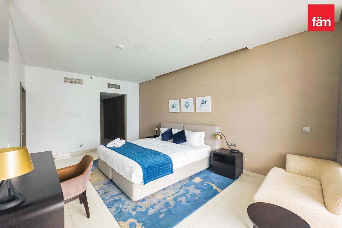 HIGH FLOOR | CANAL VIEW | 2 BALCONIES | FURNISHED-3