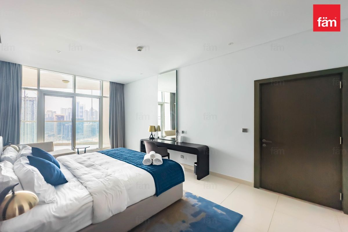 HIGH FLOOR | CANAL VIEW | 2 BALCONIES | FURNISHED-11