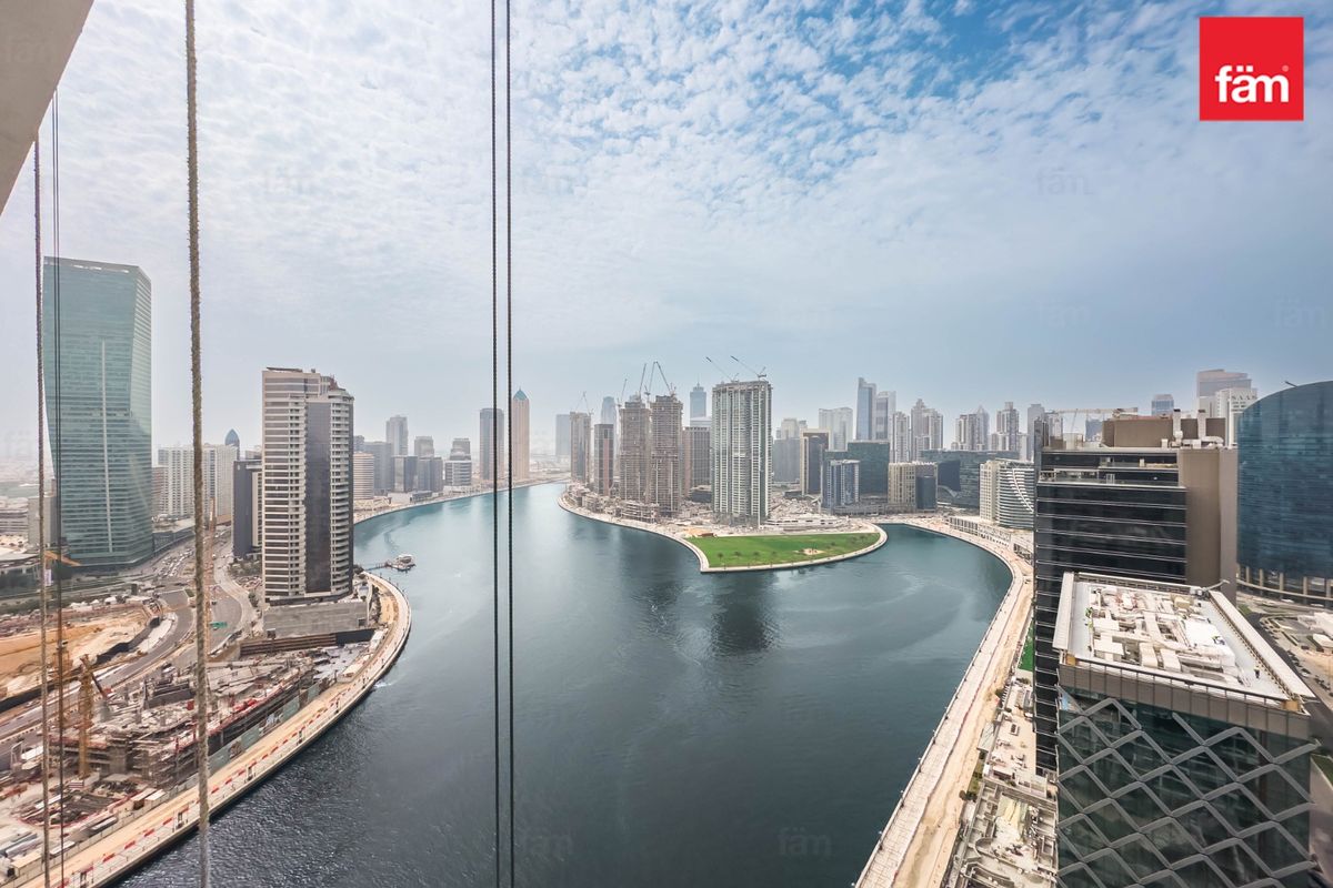 HIGH FLOOR | CANAL VIEW | 2 BALCONIES | FURNISHED-9