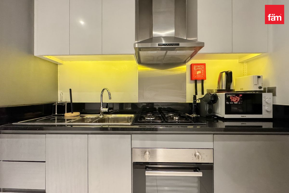 Fully furnished Apartment | Canal view-12