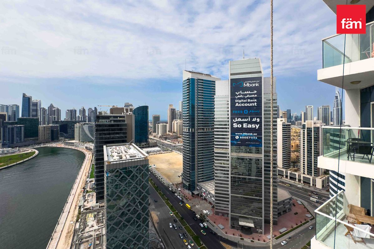 Full Canal View | High Floor | Full Furnished-11