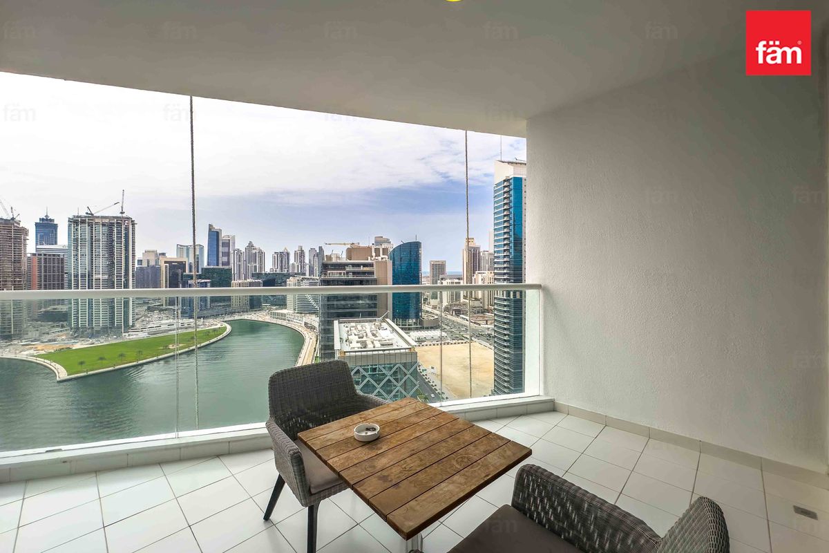 Full Canal View | High Floor | Full Furnished-8