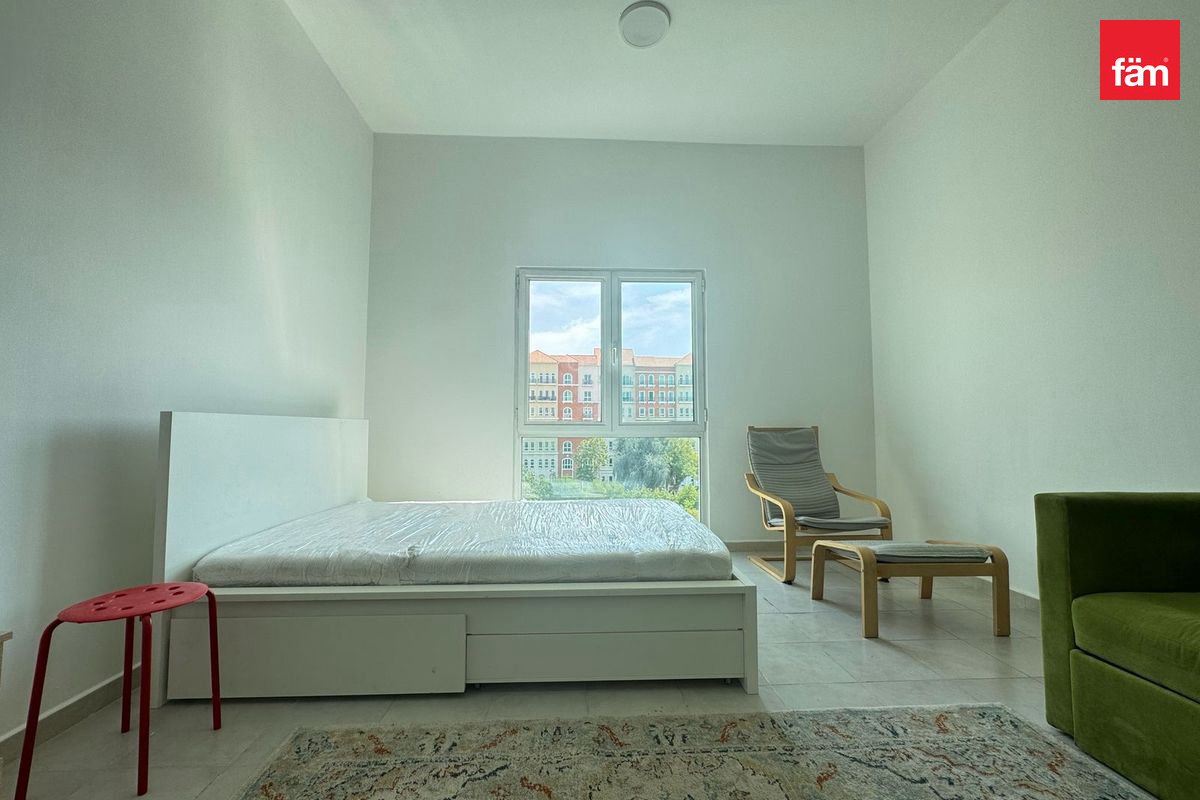 Vacant | Furnished | Highly Indemand-4