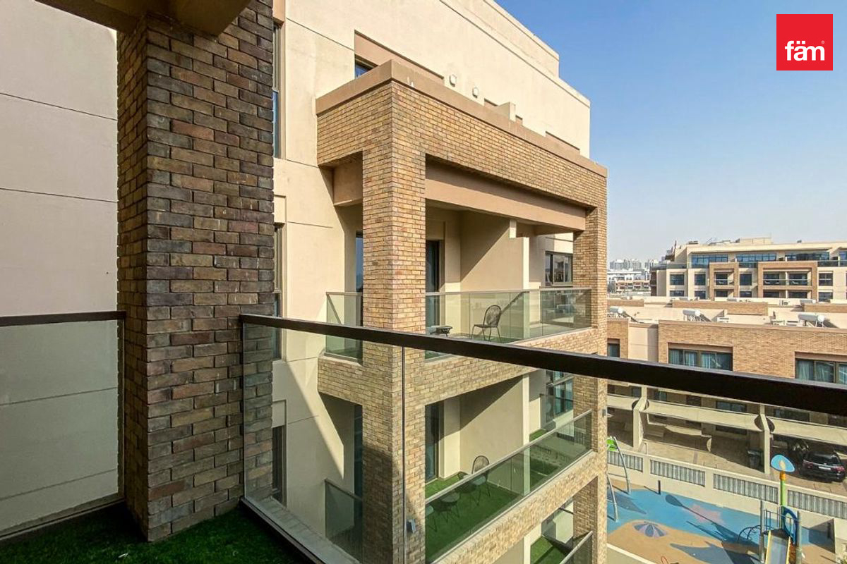 Spacious Layout | Vacant | Pool View | Brand New-13